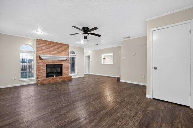 3010 Groton Drive, Houston, TX 77051