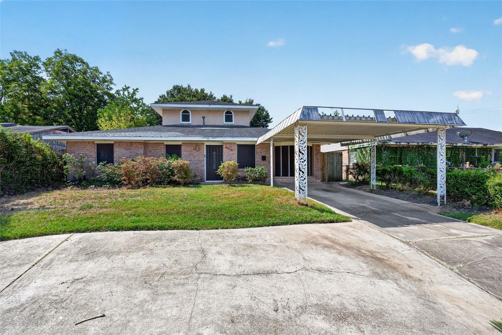 3010 Groton Drive, Houston, TX 77051