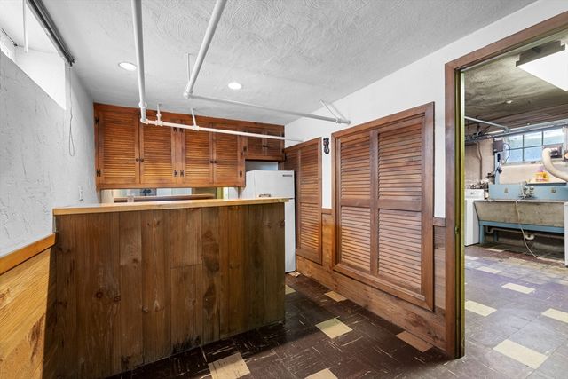 48 Marilyn Rd, Milton, MA 02186