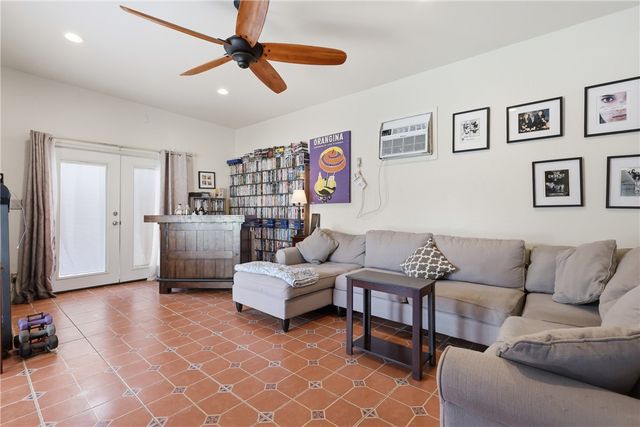 526 N Handy, Orange, CA 92867