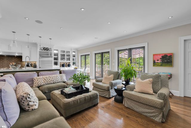 1730 N Main Street, Greenville, SC 29609