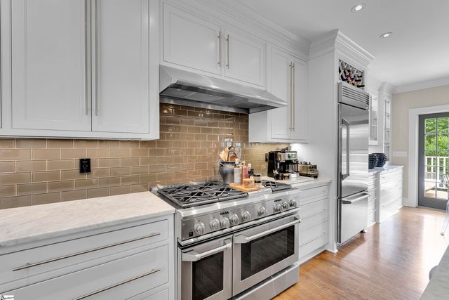 1730 N Main Street, Greenville, SC 29609