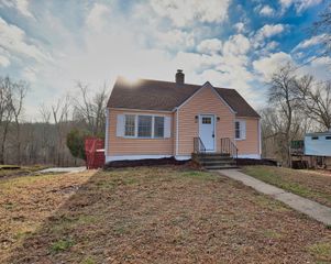 122 High Street, Coventry, CT 06238