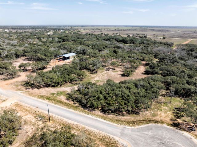 265 Wigeon Lane, Columbus, TX 78934