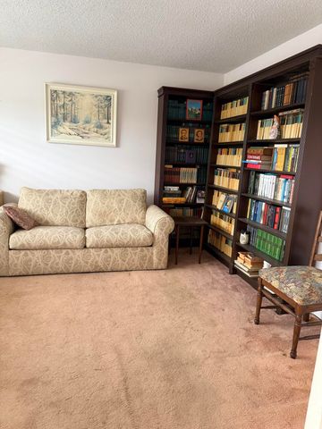 3836 Via Poinciana 306, Lake Worth, FL 33467