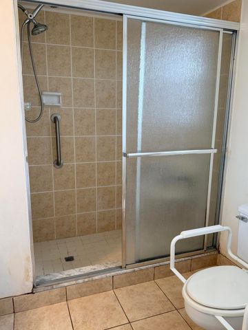 3836 Via Poinciana 306, Lake Worth, FL 33467