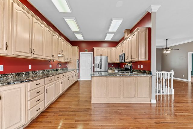 117 Chelsea Lane, Clever, MO 65631