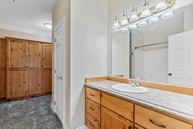 117 Chelsea Lane, Clever, MO 65631