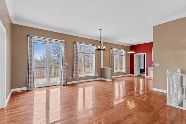 117 Chelsea Lane, Clever, MO 65631