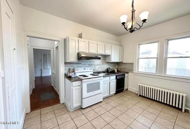 1064 Washington Avenue, Albany, NY 12203