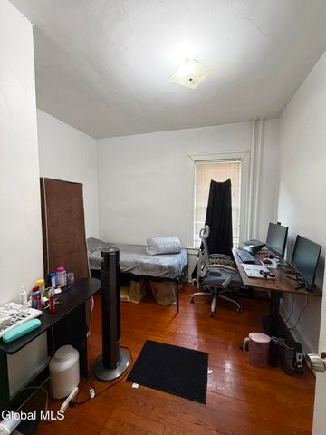 1064 Washington Avenue, Albany, NY 12203