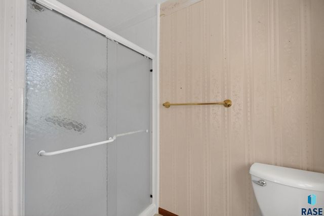 1244 S Stoney Pointe Ct Court, Sioux Falls, SD 57106