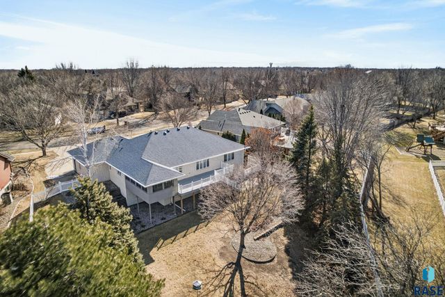 1244 S Stoney Pointe Ct Court, Sioux Falls, SD 57106