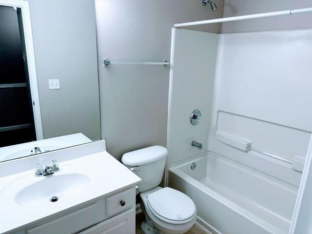 940 Prestwyck Court, Alpharetta, GA 30004