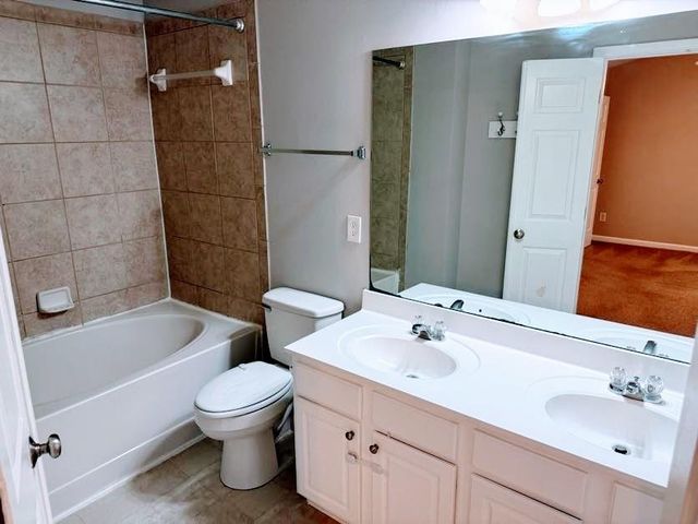 940 Prestwyck Court, Alpharetta, GA 30004