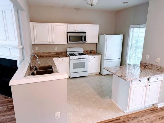 940 Prestwyck Court, Alpharetta, GA 30004