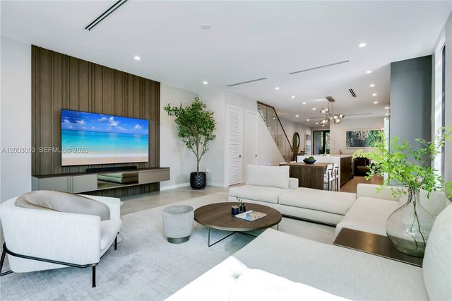2916 Jackson Ave 2916, Coconut Grove, FL 33133