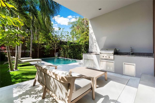 2916 Jackson Ave 2916, Coconut Grove, FL 33133