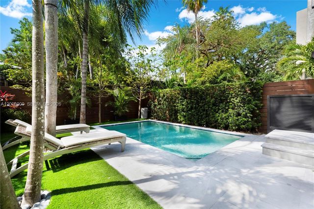 2916 Jackson Ave 2916, Coconut Grove, FL 33133