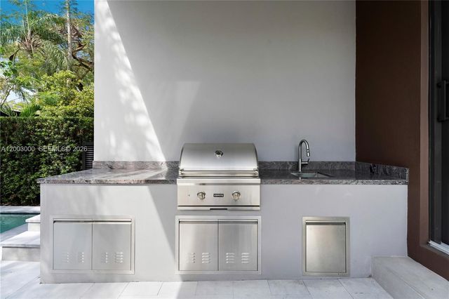 2916 Jackson Ave 2916, Coconut Grove, FL 33133