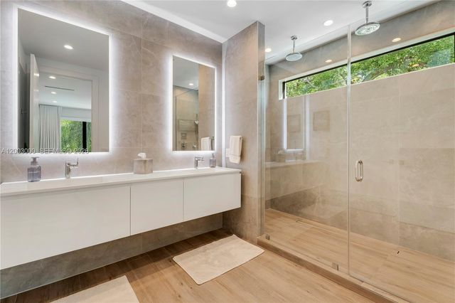 2916 Jackson Ave 2916, Coconut Grove, FL 33133
