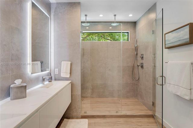 2916 Jackson Ave 2916, Coconut Grove, FL 33133