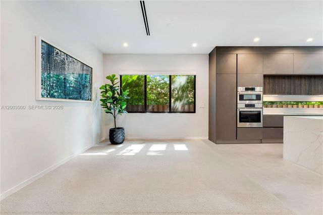 2916 Jackson Ave 2916, Coconut Grove, FL 33133