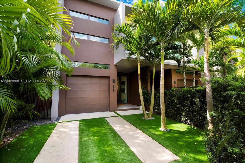 2916 Jackson Ave 2916, Coconut Grove, FL 33133