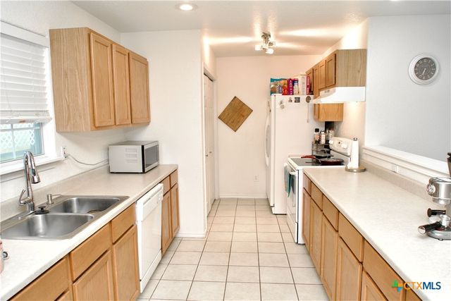 1157 Lasso Loop, Canyon Lake, TX 78133
