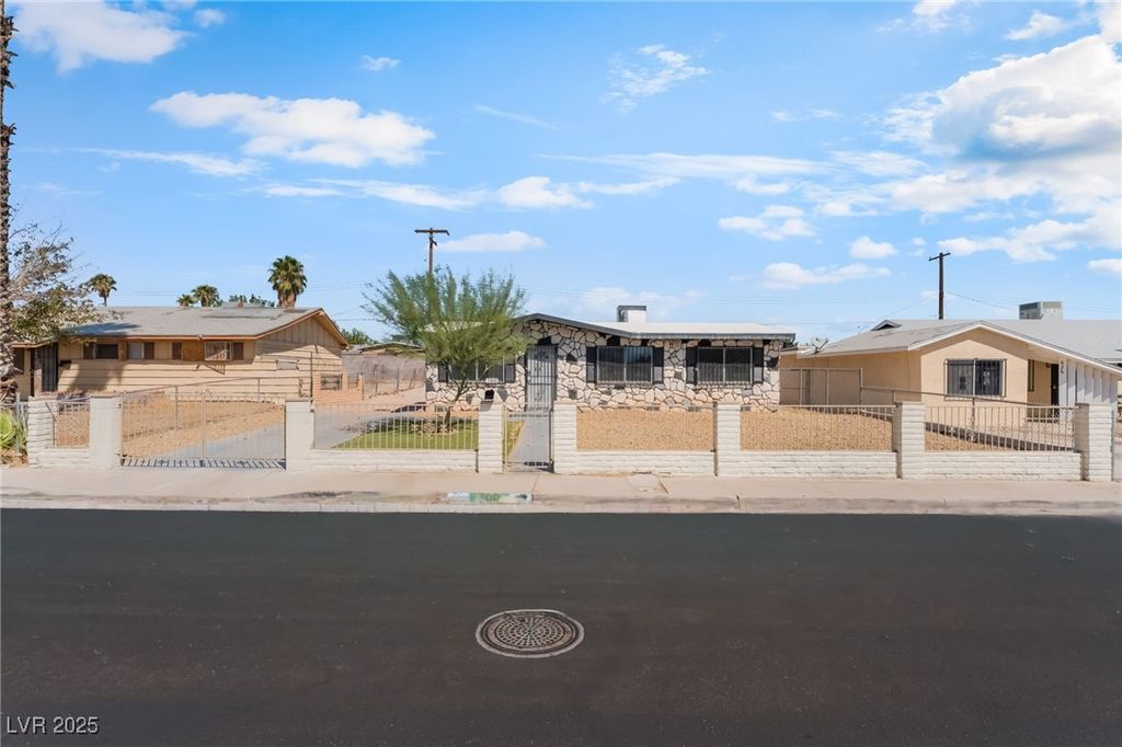 700 Van Ert Avenue, North Las Vegas, NV 89030