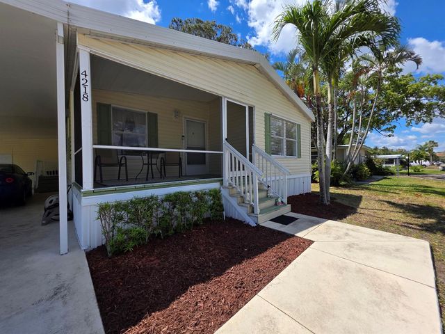 4218 6th Court, Lantana, FL 33462