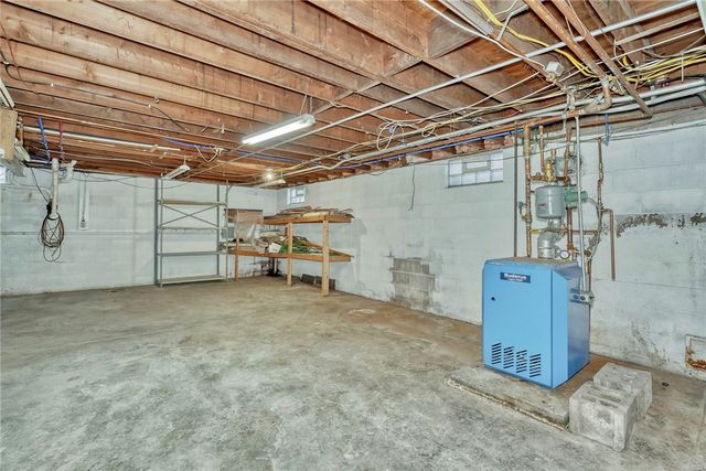 147 Basket Road, Webster, NY 14580