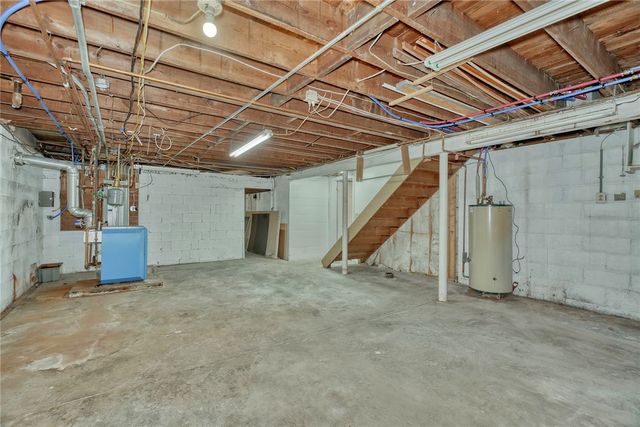 147 Basket Road, Webster, NY 14580