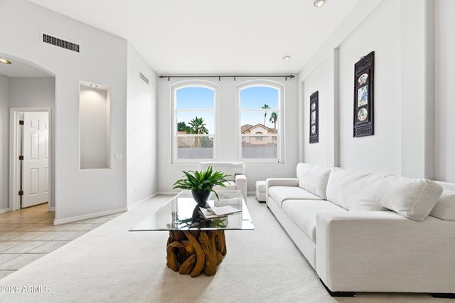 1695 E MONTEREY Street, Chandler, AZ 85225