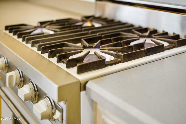 1695 E MONTEREY Street, Chandler, AZ 85225