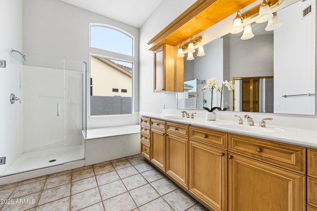 1695 E MONTEREY Street, Chandler, AZ 85225
