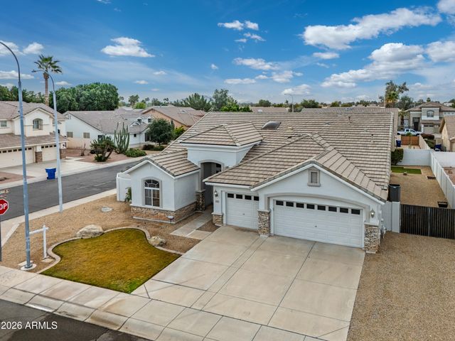 1695 E MONTEREY Street, Chandler, AZ 85225
