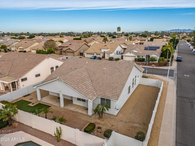 1695 E MONTEREY Street, Chandler, AZ 85225
