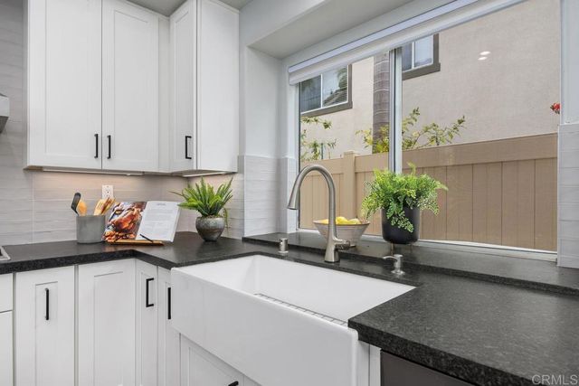 1702 Blackbird Circle, Carlsbad, CA 92011