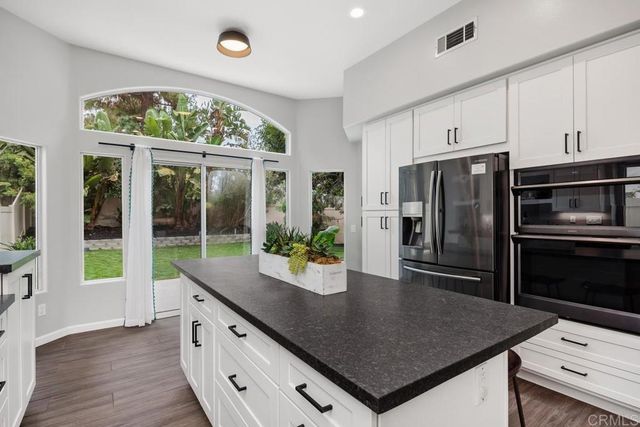1702 Blackbird Circle, Carlsbad, CA 92011