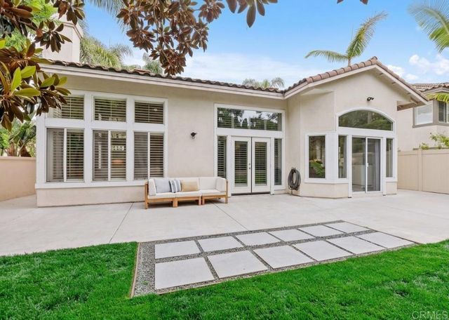 1702 Blackbird Circle, Carlsbad, CA 92011