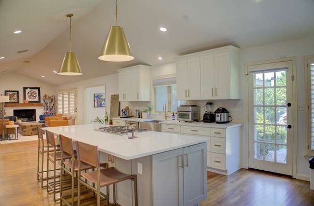 3248 Delaware Place, Tulsa, OK 74105