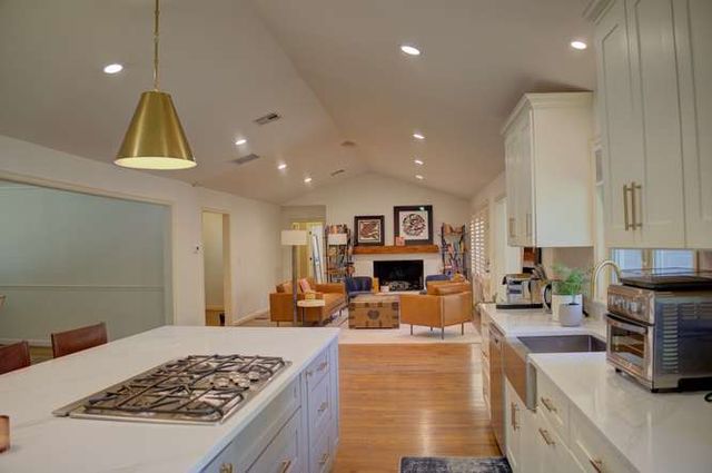 3248 Delaware Place, Tulsa, OK 74105