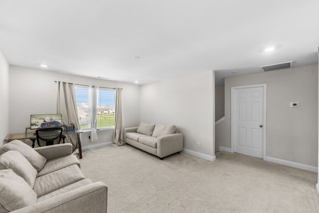 5002 Turquoise Ln, Murfreesboro, TN 37129