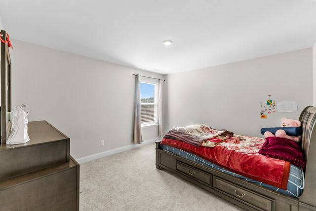 5002 Turquoise Ln, Murfreesboro, TN 37129