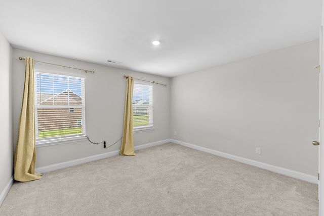 5002 Turquoise Ln, Murfreesboro, TN 37129