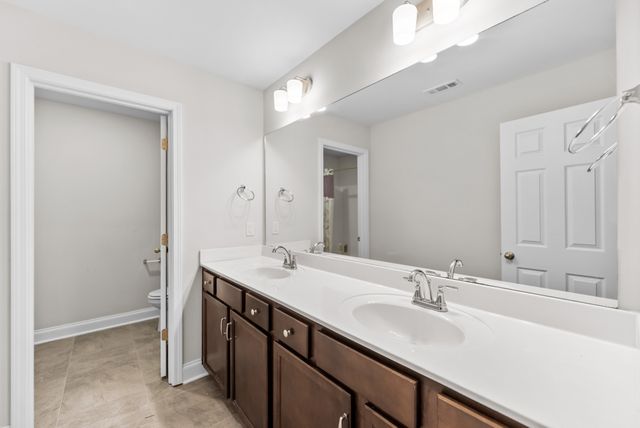 5002 Turquoise Ln, Murfreesboro, TN 37129