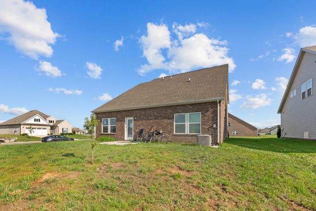 5002 Turquoise Ln, Murfreesboro, TN 37129