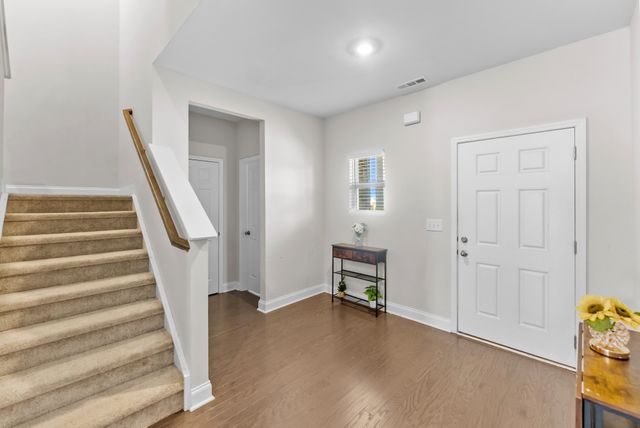 5002 Turquoise Ln, Murfreesboro, TN 37129