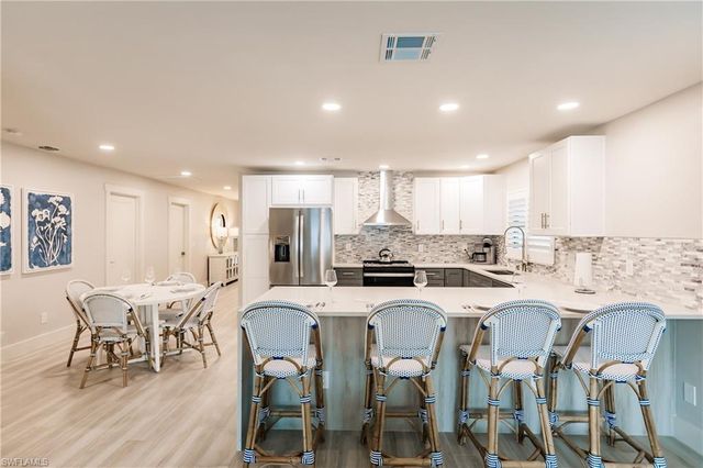 668 104th AVE N, Naples, FL 34108